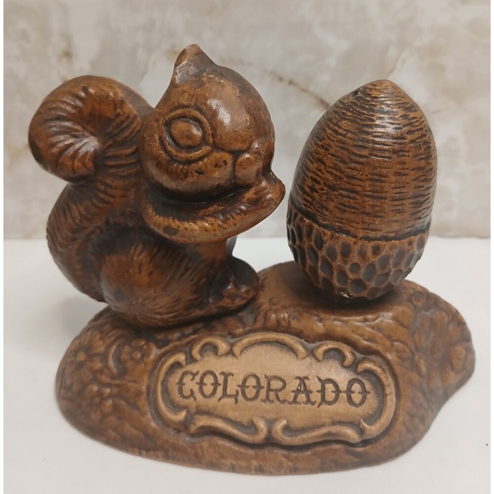 Vintage 1980 Treasure Craft USA Squirrel Acorn Nut Salt N Pepper Shaker Colorado